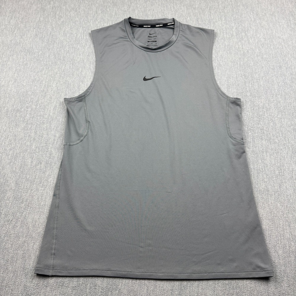 Nike Pro Shirt Mens Medium Gray Core Dri-Fit Slim Fit Active Gym Workout FB7924